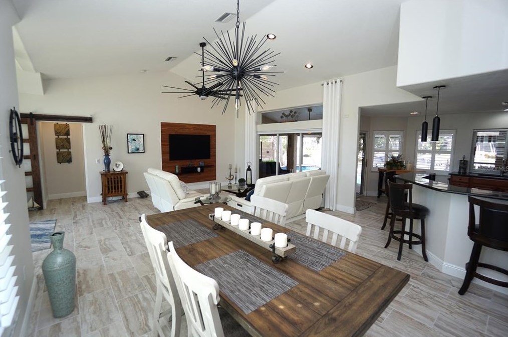 530 Monaco Dr, Punta Gorda FL 33950-7814 exterior