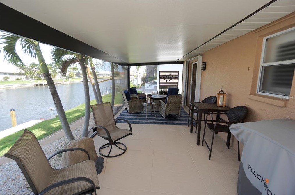 530 Monaco Dr, Punta Gorda FL 33950-7814 exterior