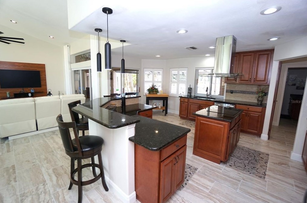 530 Monaco Dr, Punta Gorda FL 33950-7814 exterior