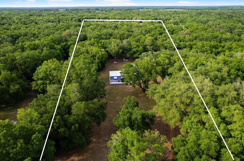 135 Golden Oaks Rd, Zolfo Springs, FL 33890-4757