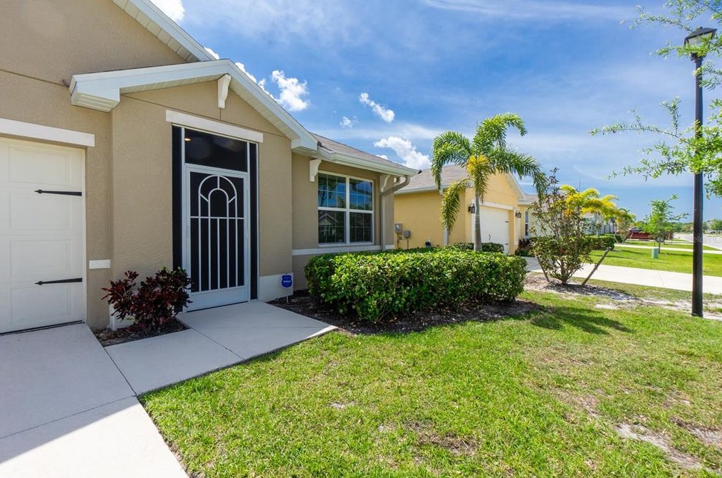 25368 Lenox Cir, Punta Gorda, FL 33950-1337