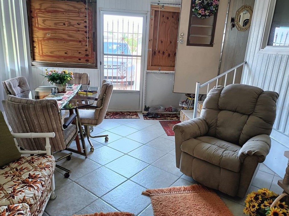 558 Peace Lake Ct, Fort Myers, FL 33917