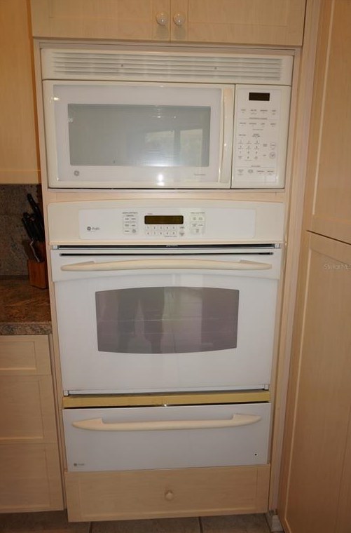 21 Seasons Dr, Punta Gorda FL  33983-5432 exterior