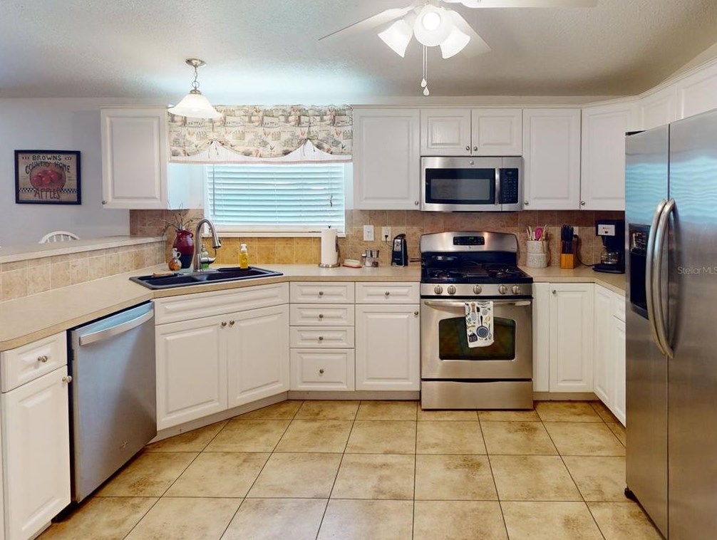 1425 Plum Dr, Arcadia FL  34266-7477 exterior