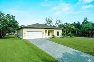 3376 Dunbar St, Port Charlotte, FL 33948 - Photo 2