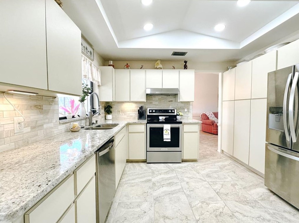 1987 Nuremberg Blvd, Punta Gorda FL  33983-6001 exterior