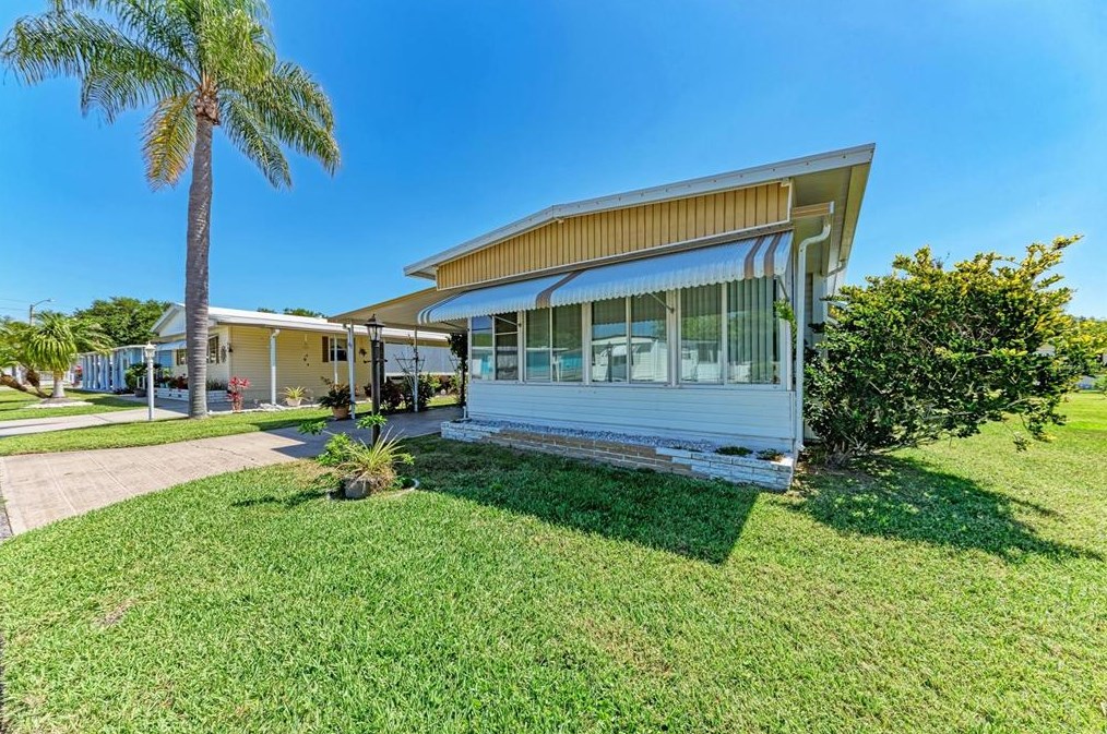 808 53rd Ave, Bradenton, FL 34203-5800