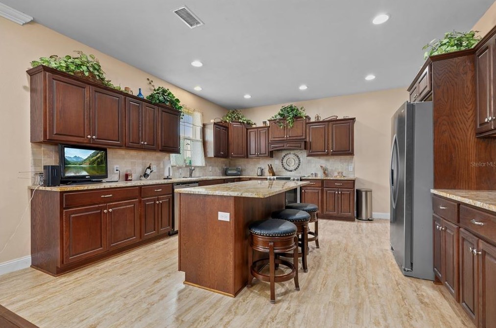 38883 Washington Loop Rd, Punta Gorda FL 33982-9532 exterior