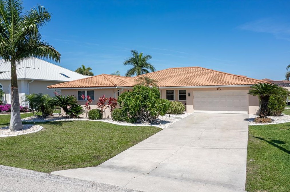 830 Via Tunis, Punta Gorda, FL 33950