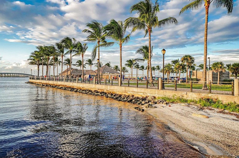 11176 3rd Ave, Punta Gorda FL  33955-1333 exterior