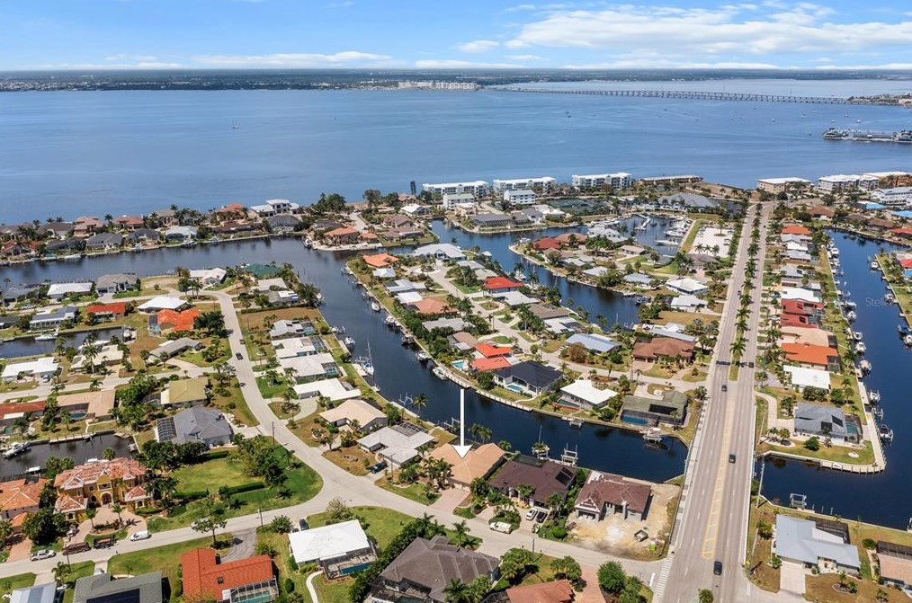 182 Gulfview Rd, Punta Gorda FL 33950-5122 exterior