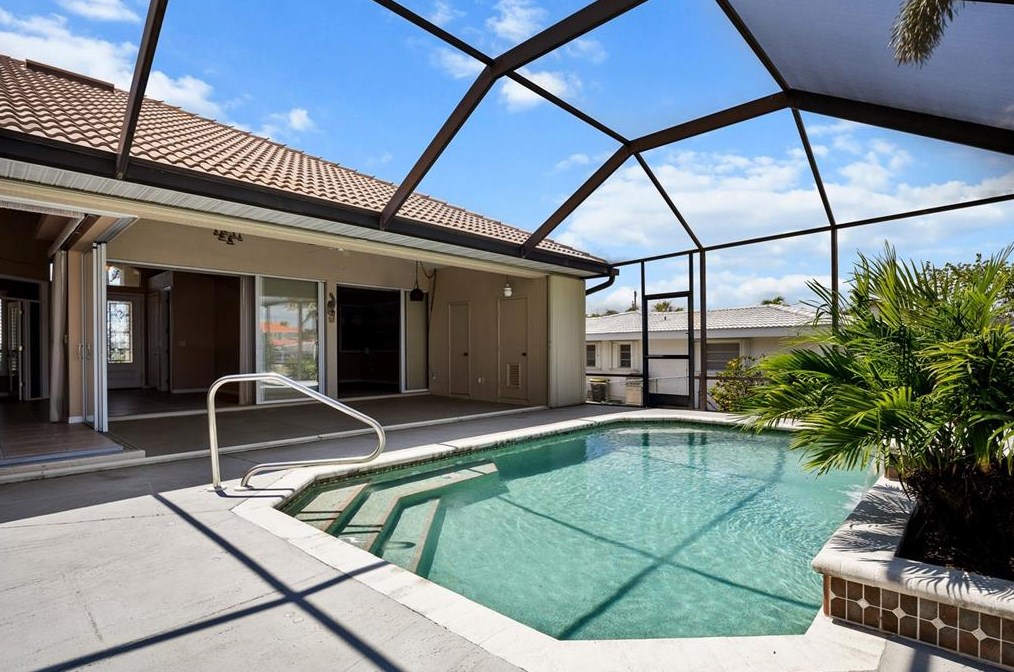 182 Gulfview Rd, Punta Gorda FL 33950-5122 exterior