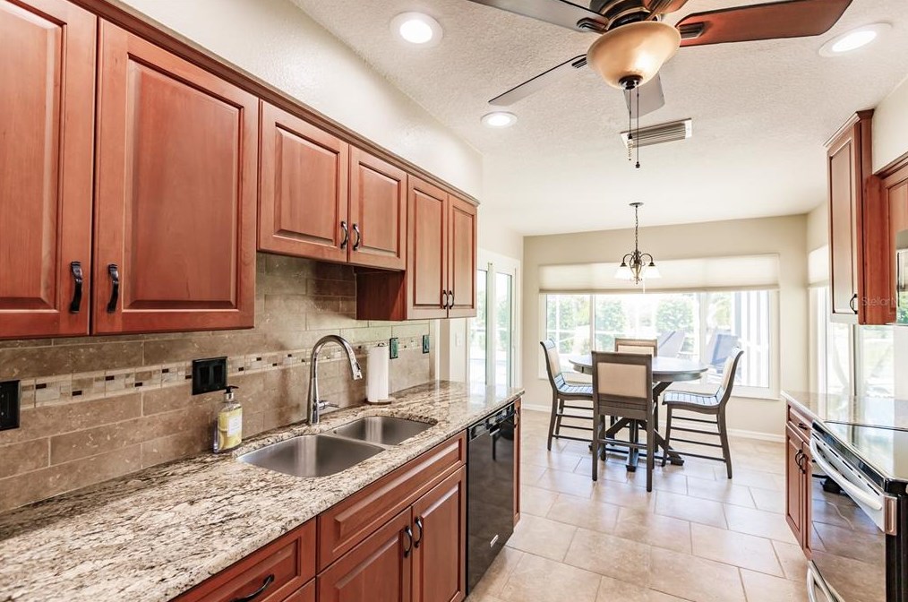 2354 Rio De Janeiro Ave, Punta Gorda FL  33983-8664 exterior