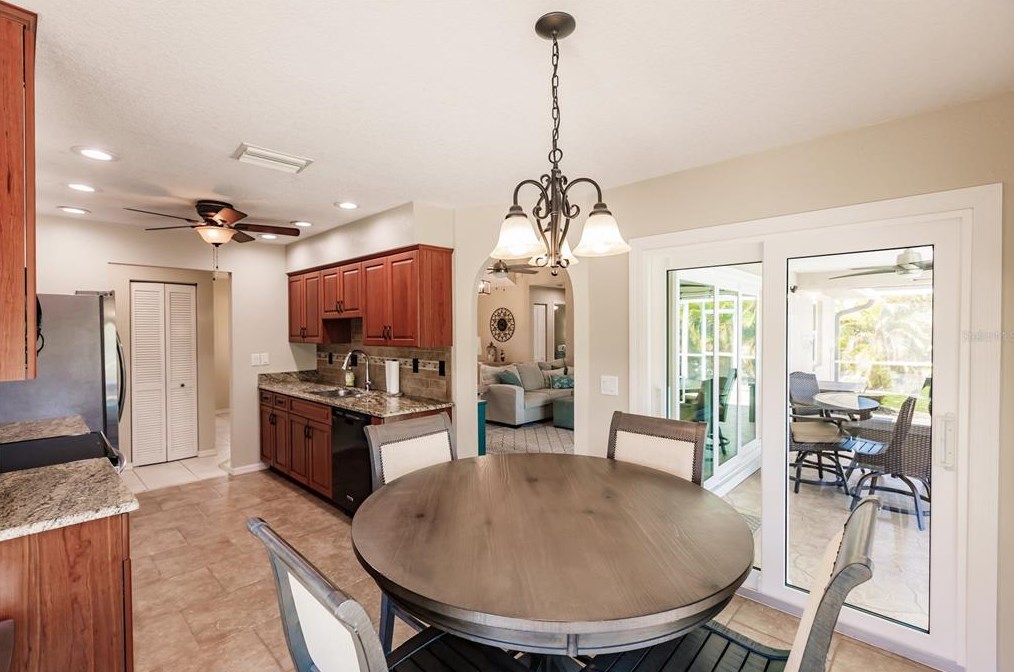 2354 Rio De Janeiro Ave, Punta Gorda FL  33983-8664 exterior