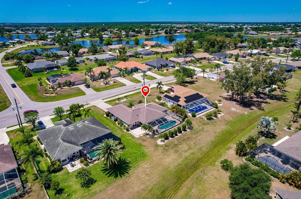 2354 Rio De Janeiro Ave, Punta Gorda FL  33983-8664 exterior