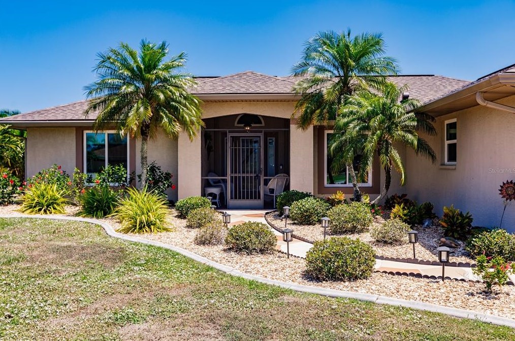 2354 Rio De Janeiro Ave, Punta Gorda FL  33983-8664 exterior