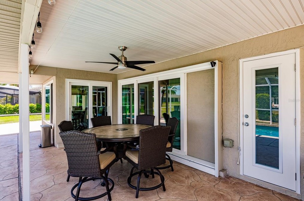2354 Rio De Janeiro Ave, Punta Gorda FL  33983-8664 exterior