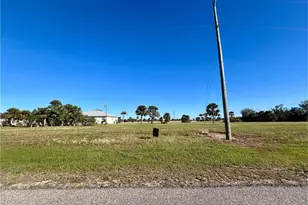 17 Brig Cir E, Placida, FL 33946 - Photo 1