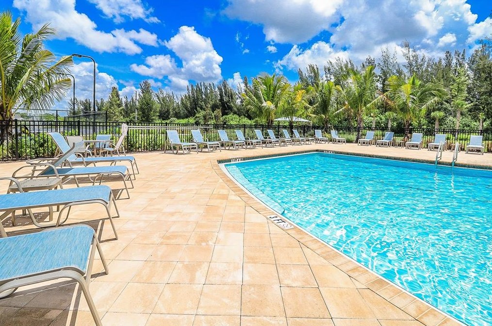 7201 Lenox Cir, Punta Gorda FL 33950-1326 exterior