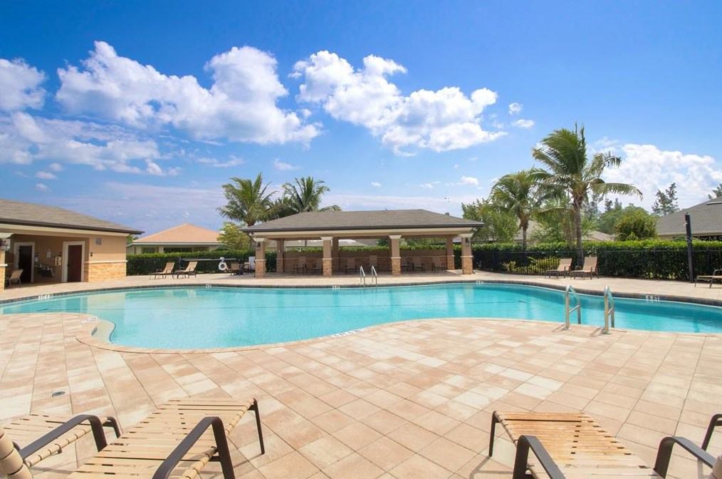 7201 Lenox Cir, Punta Gorda FL 33950-1326 exterior