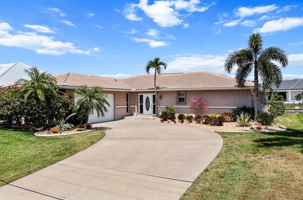 1116 Mineo Dr, Punta Gorda, FL 33950-6649