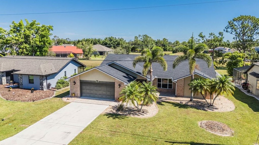 25114 Bolivar Dr, Punta Gorda, FL 33983-5273