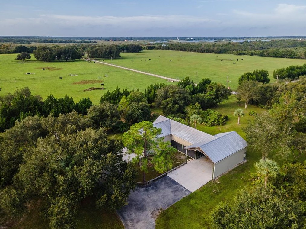 32377 Washington Loop Rd, Punta Gorda FL 33982-9676 exterior