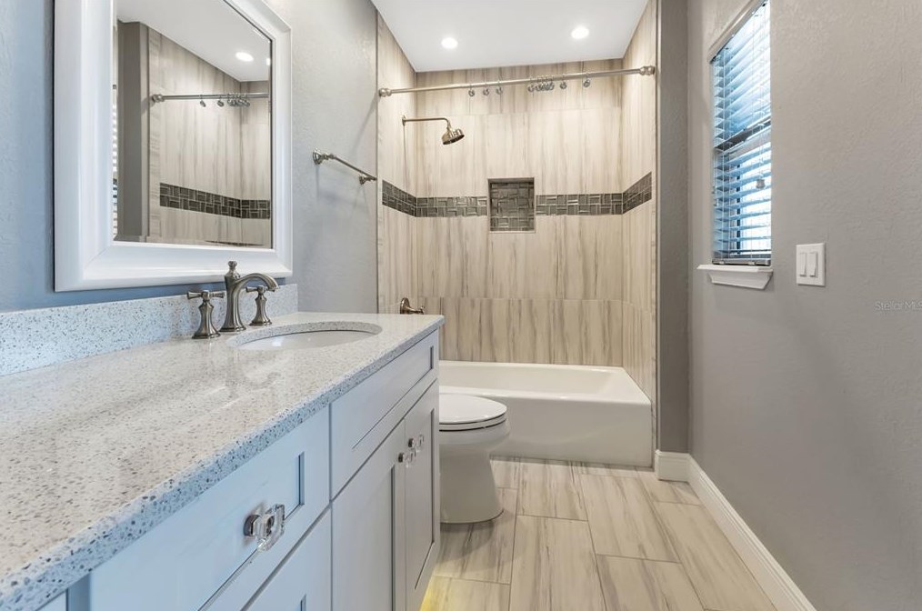 32377 Washington Loop Rd, Punta Gorda FL 33982-9676 exterior