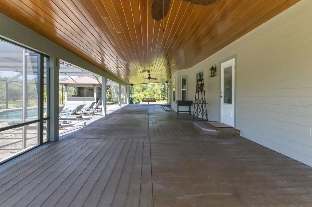 32377 Washington Loop Rd, Punta Gorda FL 33982-9676 exterior