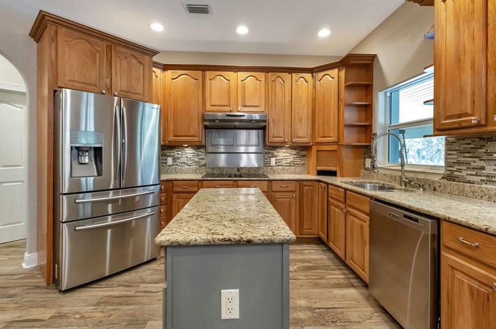 32377 Washington Loop Rd, Punta Gorda FL 33982-9676 exterior