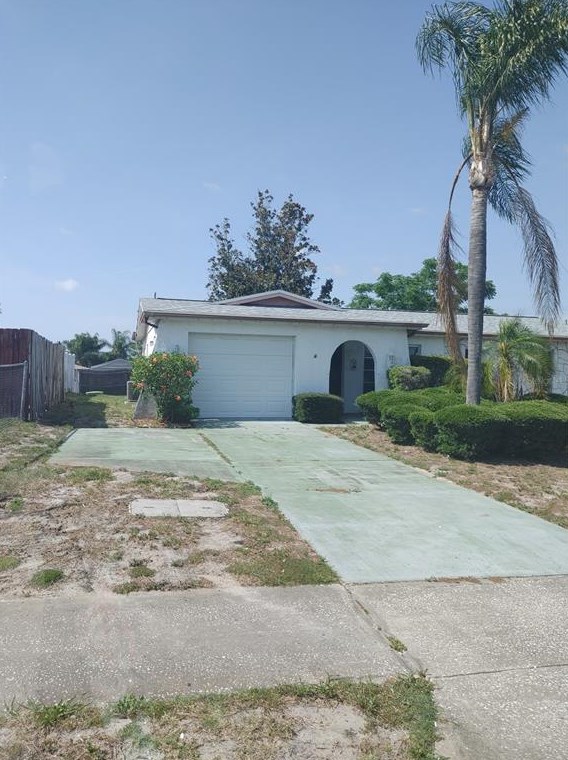 8019 Embassy Blvd, Port Richey, FL 34668-5117