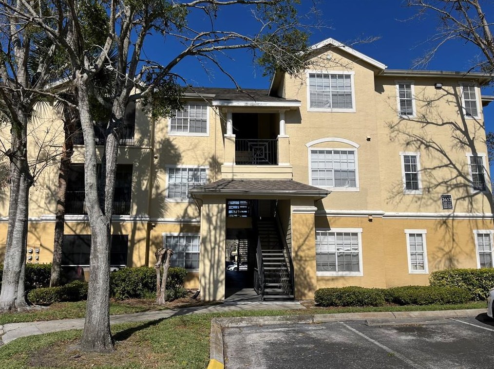 2652 Robert Trent Jones Dr, Orlando, FL 32835-6290