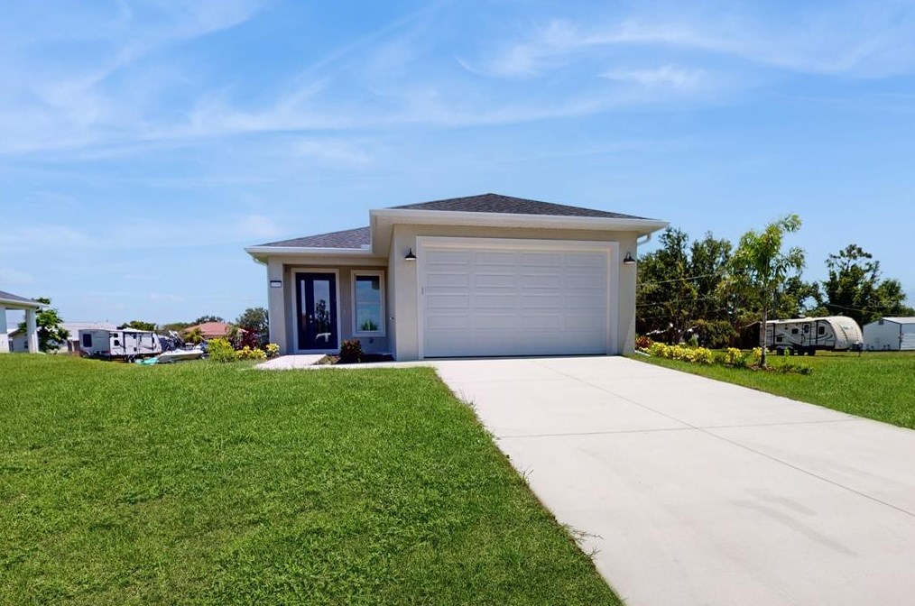30086 Alder Rd, Punta Gorda, FL 33982-1363