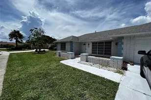 4419 Crews Ct, Port Charlotte, FL 33952 - Photo 2