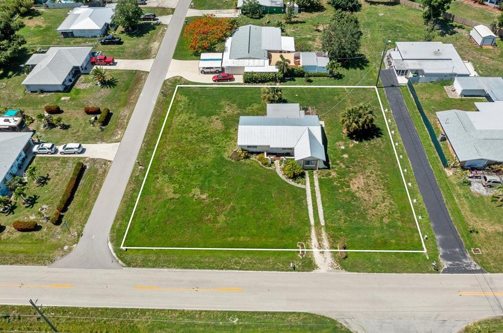 2900 Acline Rd, Punta Gorda, FL 33950