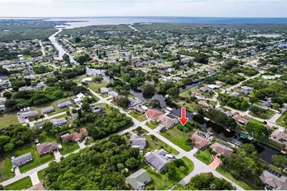 18641 Klingler Circle, Port Charlotte, FL 33948 - Photo 16