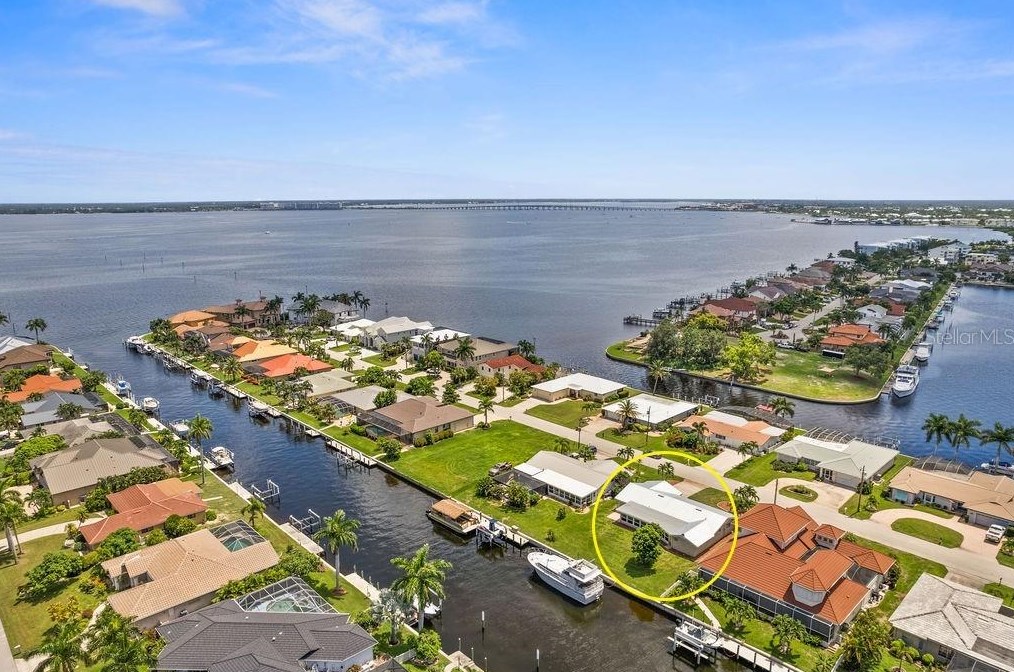 2224 Palm Tree Dr, Punta Gorda, FL 33950
