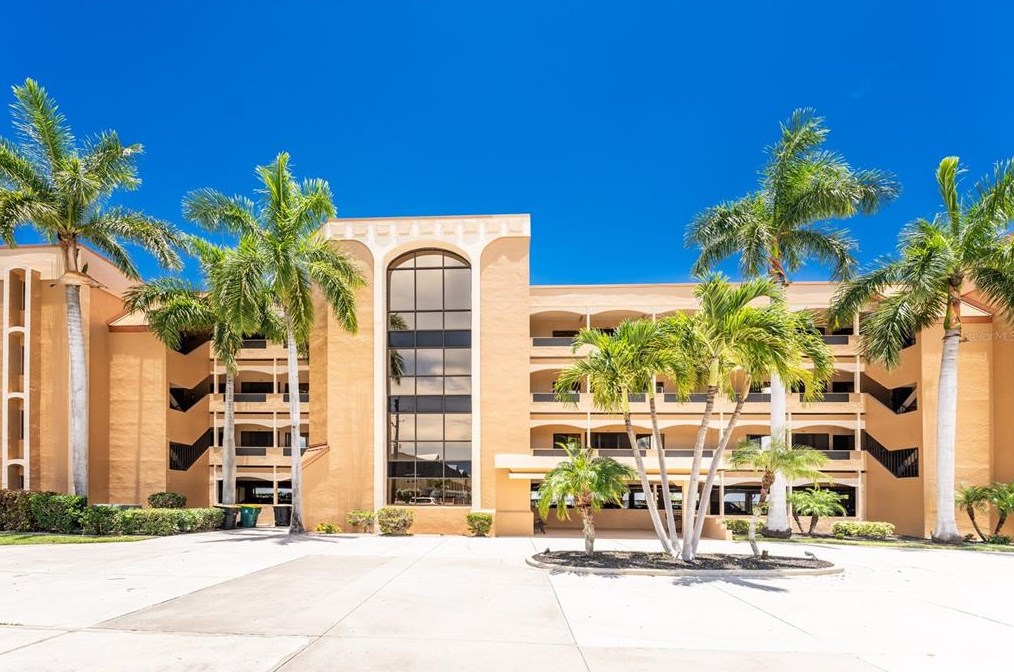 1601 Park Beach Cir, Punta Gorda, FL 33950-5240