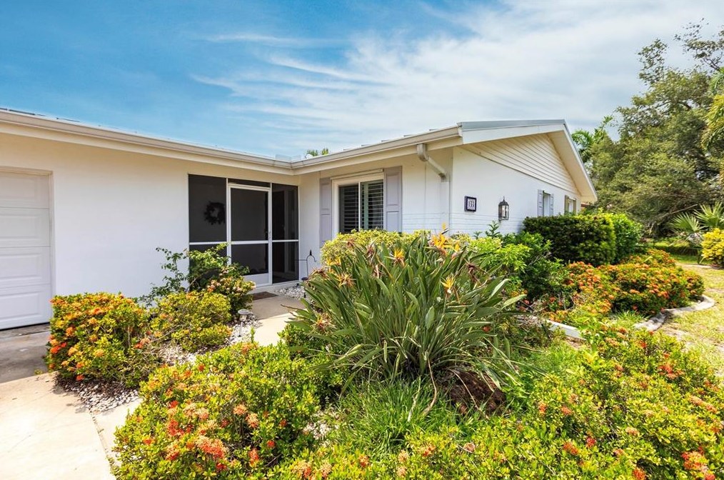 133 Crescent Dr, Punta Gorda, FL 33950