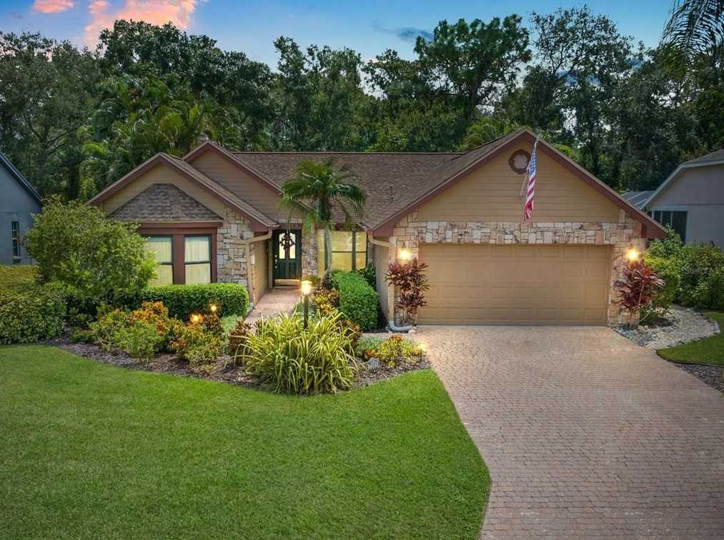 7305 43rd St E, Sarasota, FL 34243