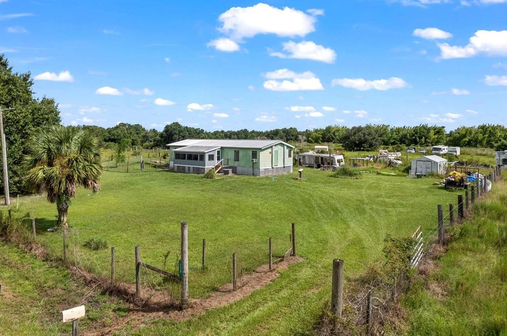 118 Golden Oaks Rd, Zolfo Springs, FL 33890
