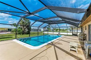 258 Shadow St NW, Port Charlotte, FL 33952 - Photo 4