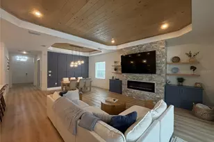 17435 Jadestone Ct, Venice, FL 34293 - Photo 10