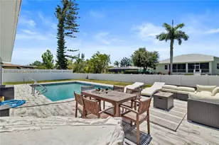 60 Golfview Rd, Rotonda West, FL 33947 - Photo 6