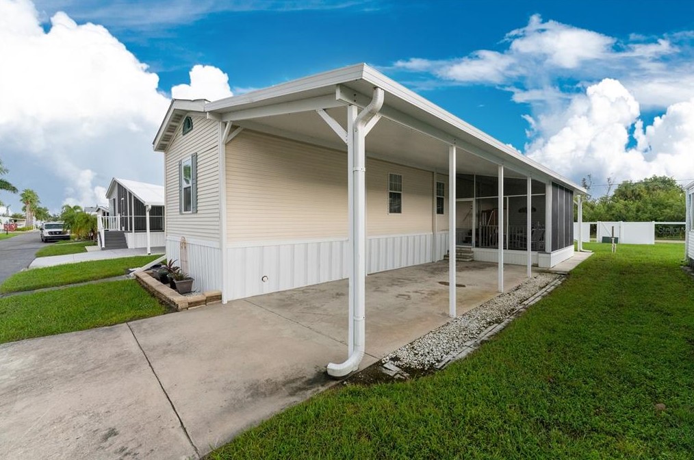 4300 Riverside Dr #137, Punta Gorda, FL 33982