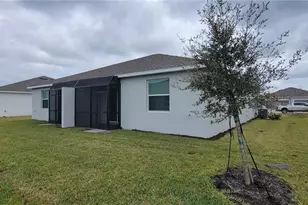 8716 St Kitts Cir, Englewood, FL 34224 - Photo 12