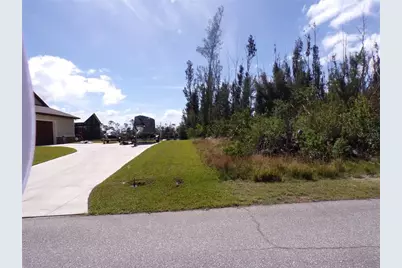 16724 Liggett Circle, Port Charlotte, FL 33981 - Photo 2