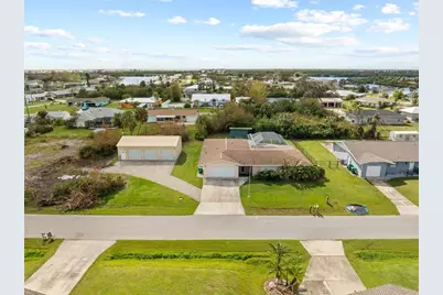 543 Lincoln Avenue NW, Port Charlotte, FL 33952 - Photo 38