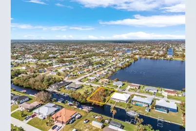 18826 Ashcroft Circle, Port Charlotte, FL 33948 - Photo 4