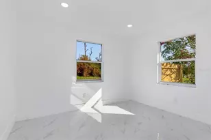 18289 Eblis Ave, Port Charlotte, FL 33948 - Photo 24